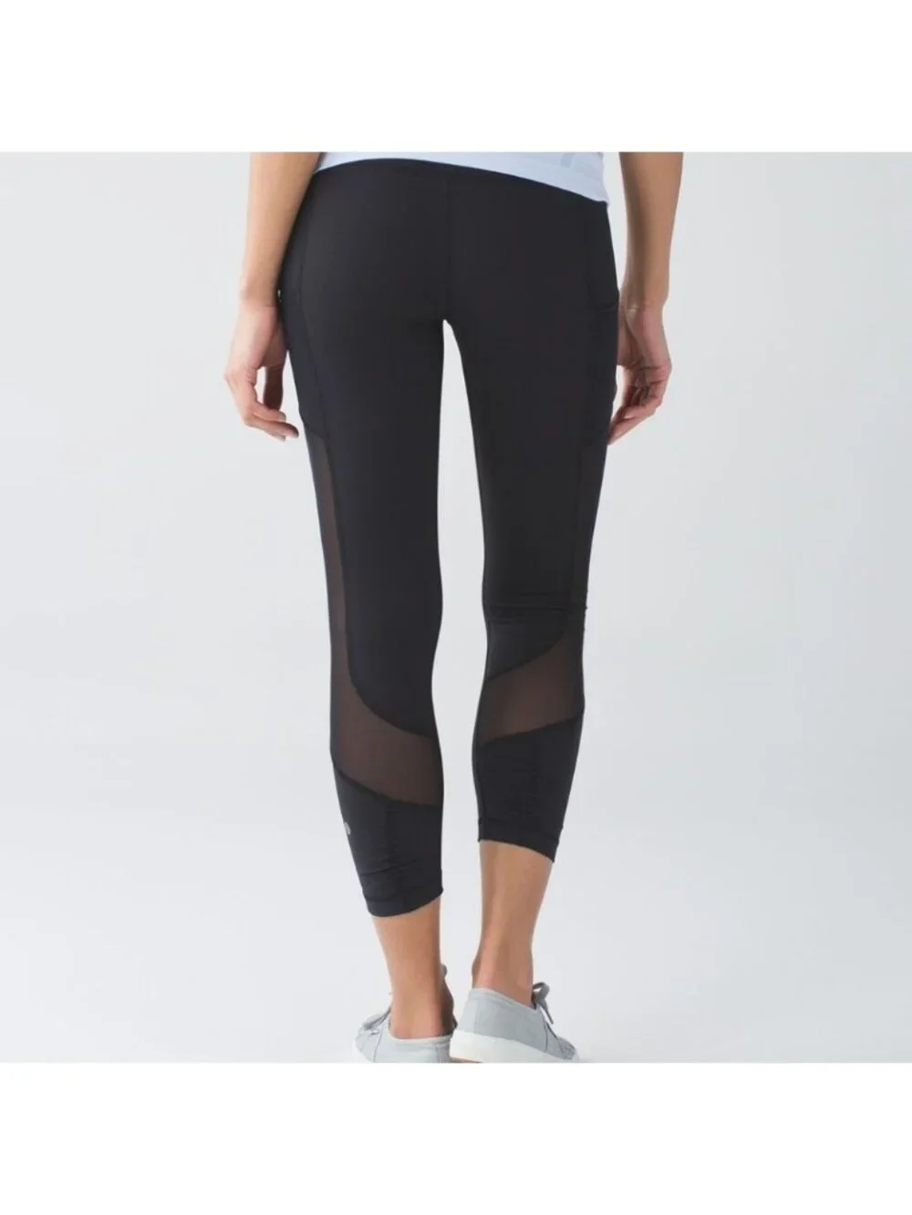 Lululemon Seek The Heat Crop Black 25
